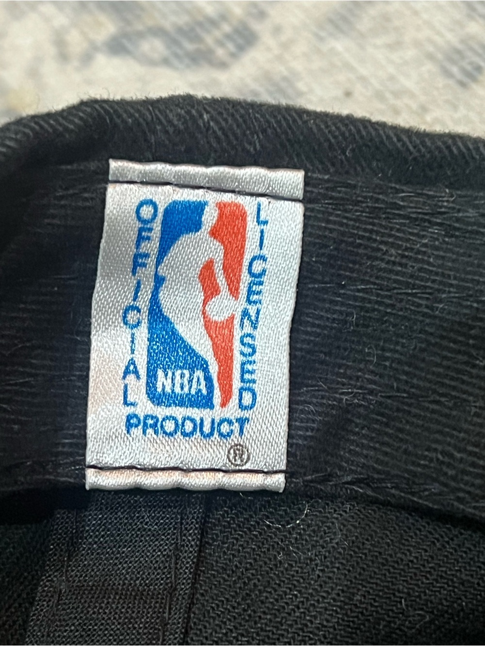 Vintage Toronto Raptors hat - Picture 4 of 5